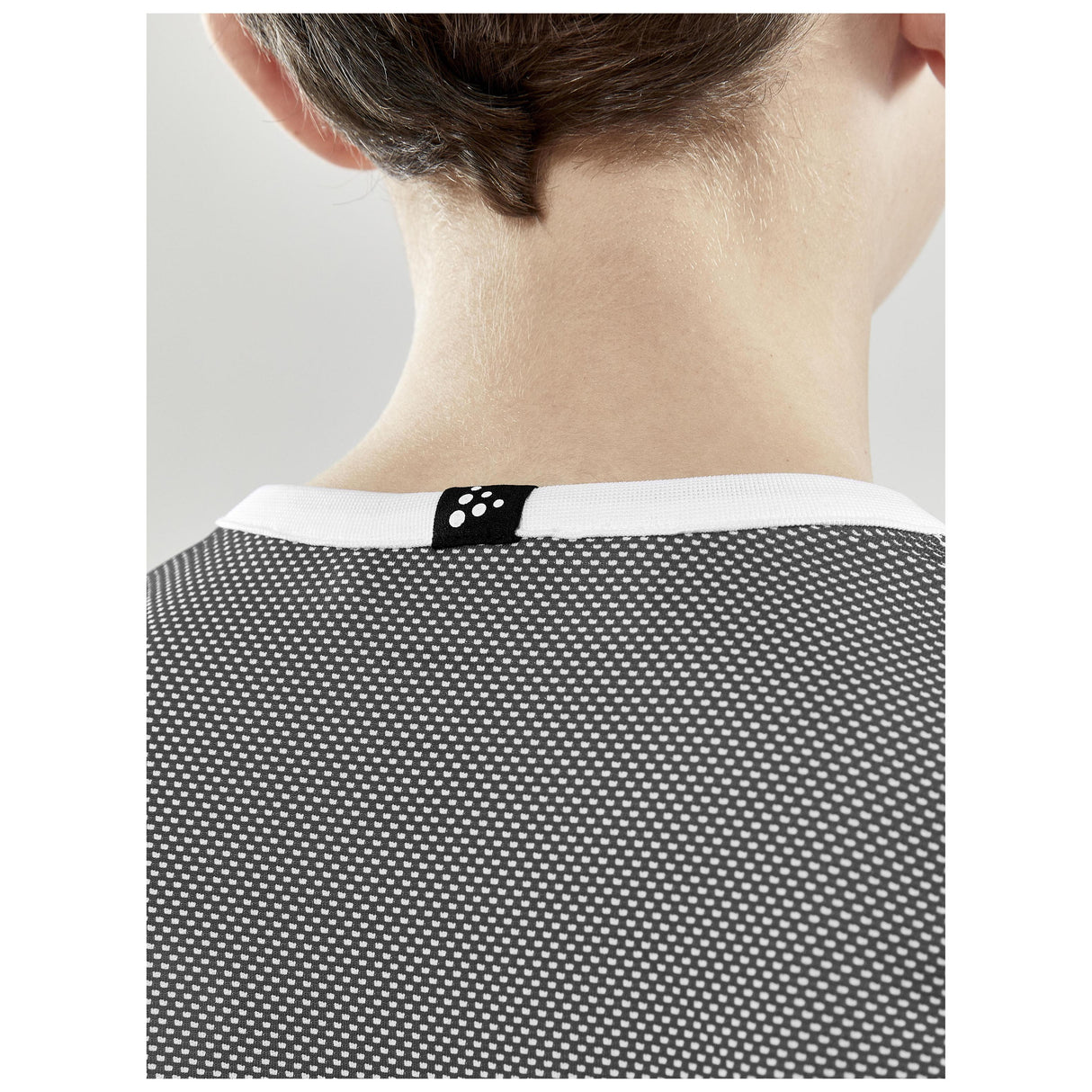 Progress Reversible Singlet Jr - Black/White - Closeup 4