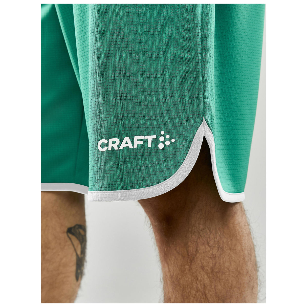 Progress Basket Shorts M - Green - Closeup 4