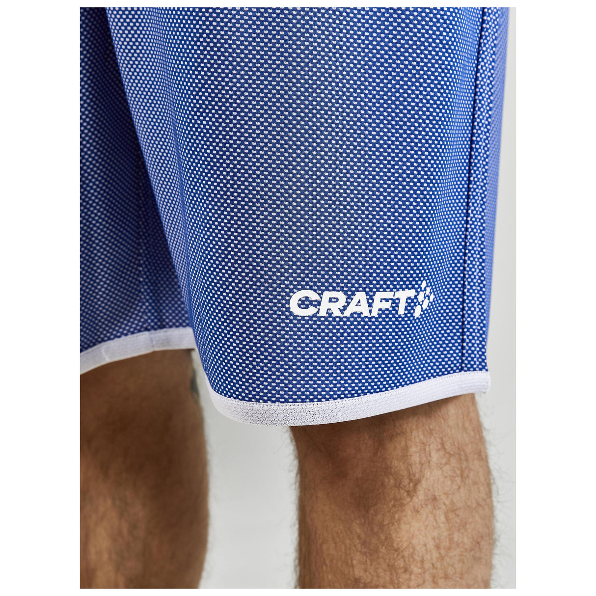 Progress Reversible Shorts M - Club Cobolt/White - Closeup 5