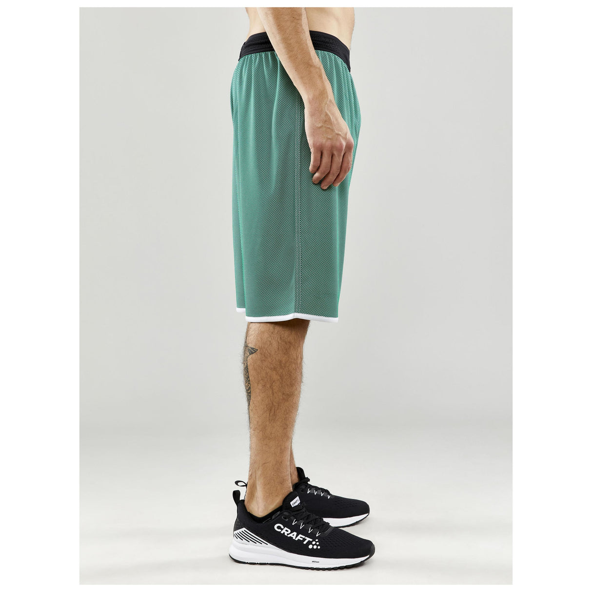 Progress Reversible Shorts M - Team Green-White - Closeup 2