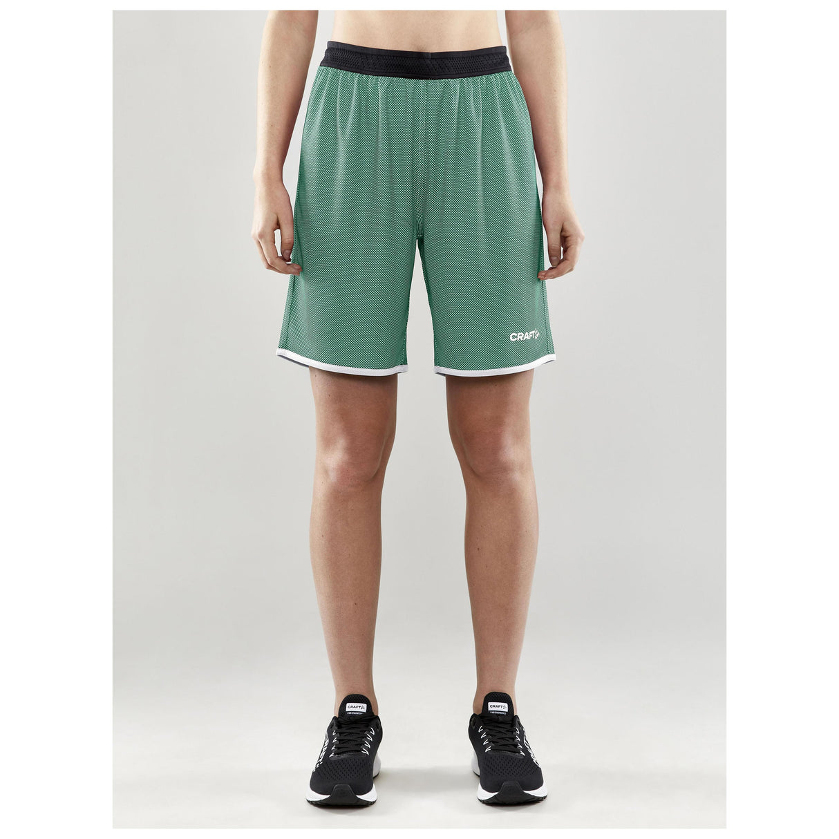 Progress Reversible Shorts W - Green/White - Closeup 1