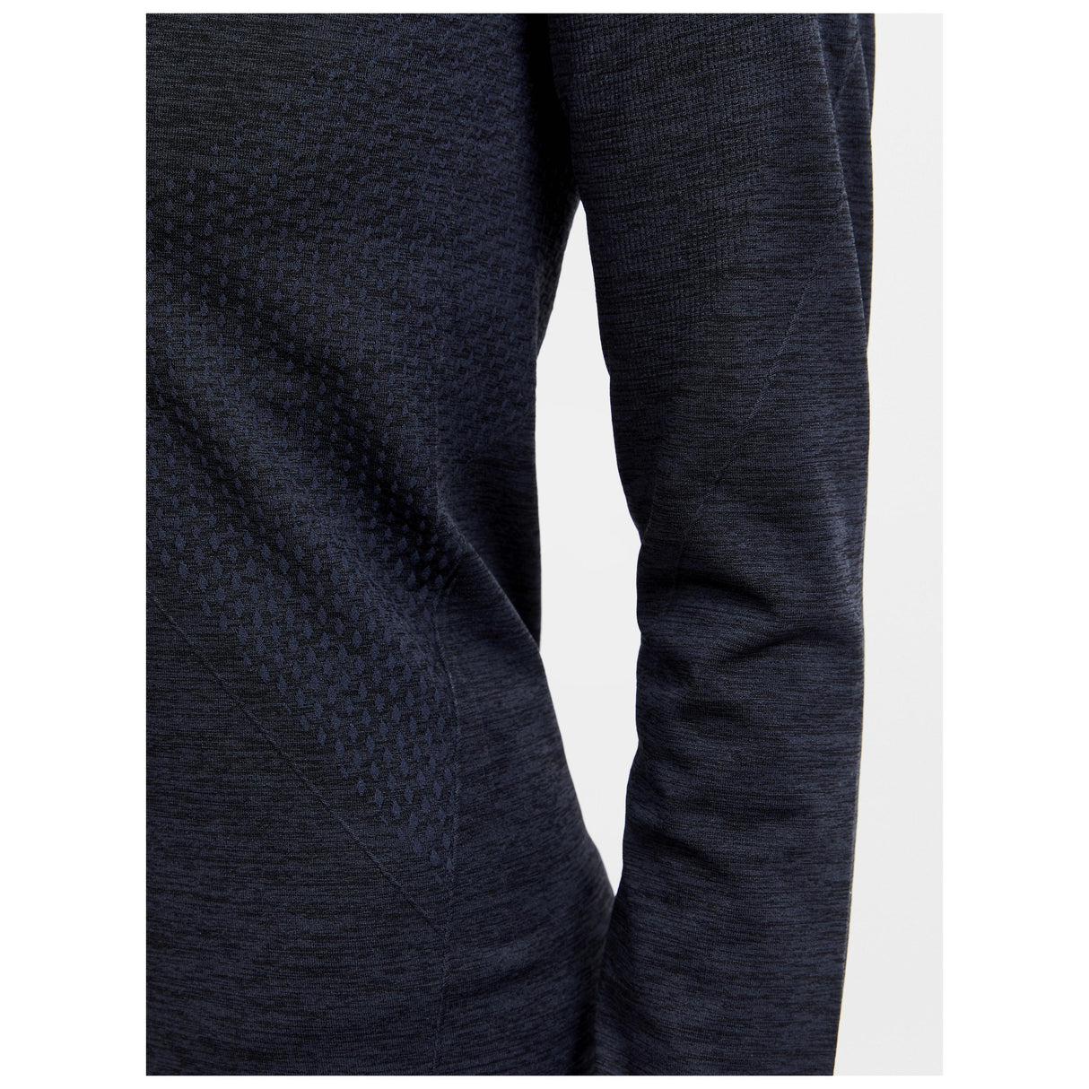 Core Dry Active Comfort Ls W - Black - Closeup 3