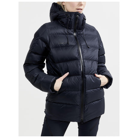 Adv Explore Down Jacket W - Black - Closeup 1