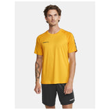 Squad Go Contrast Jersey M - Yellow/Golden - Closeup 1