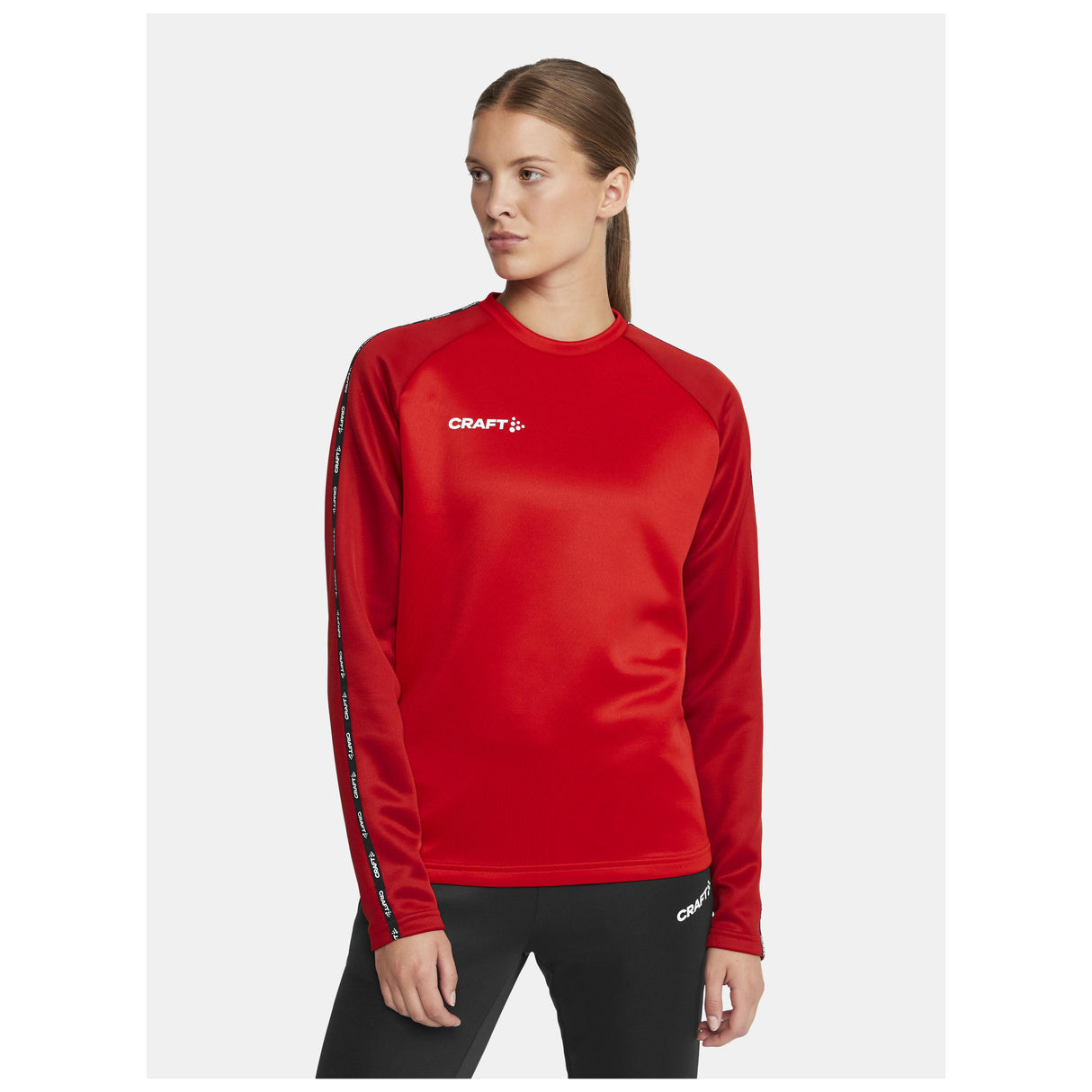 Squad 2.0 Crewneck W - Red - Closeup 1