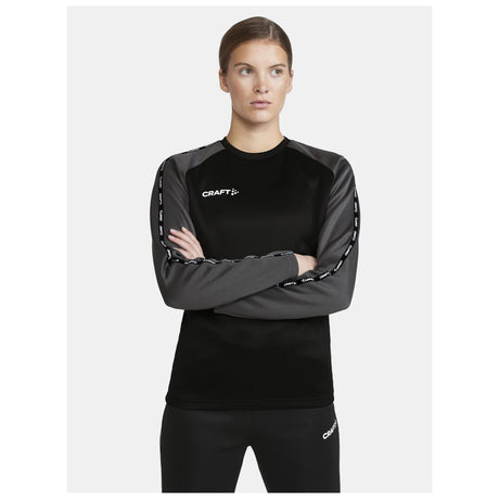 Squad 2.0 Crewneck W - Black - Closeup 1