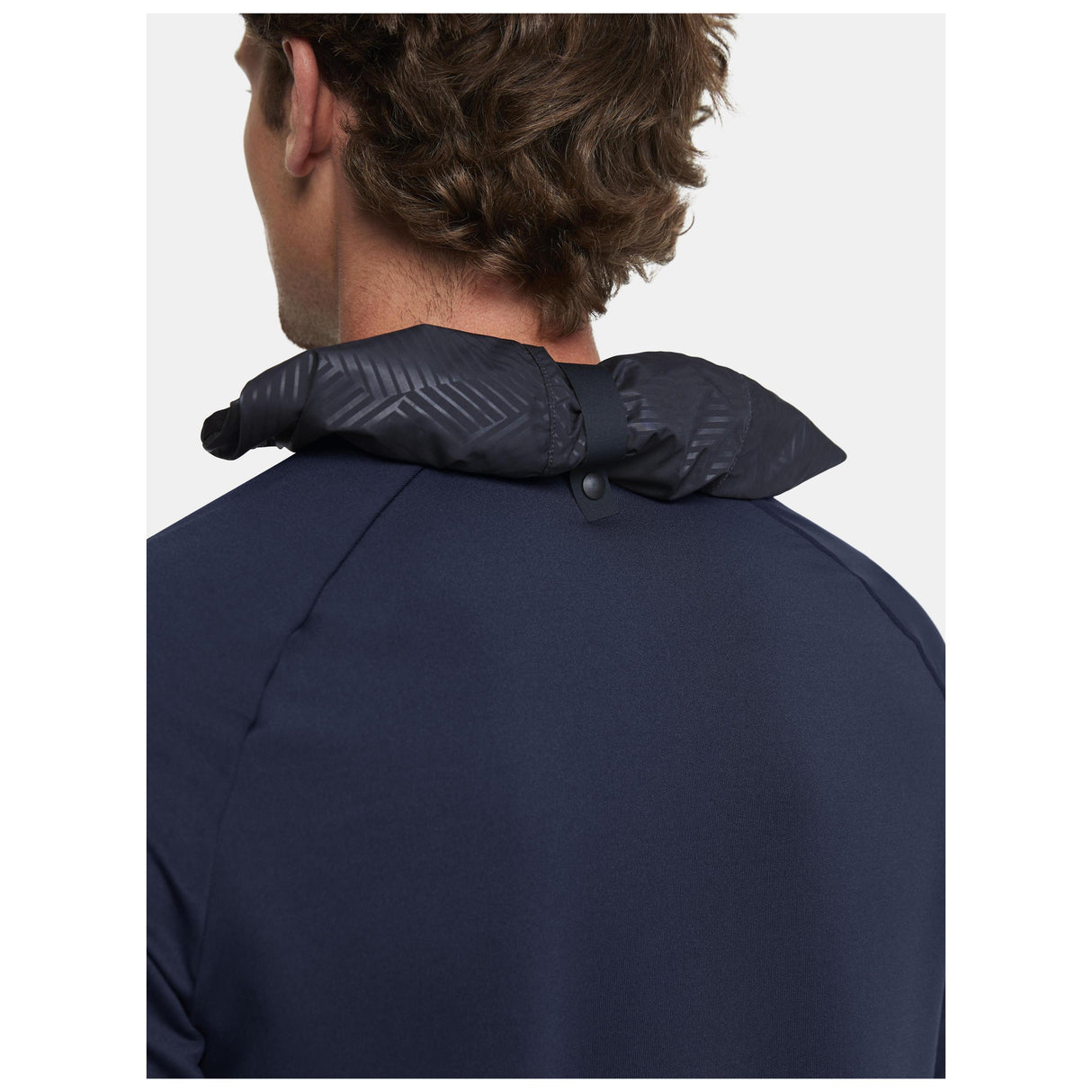 Extend Full Zip M - Navy - Closeup 5