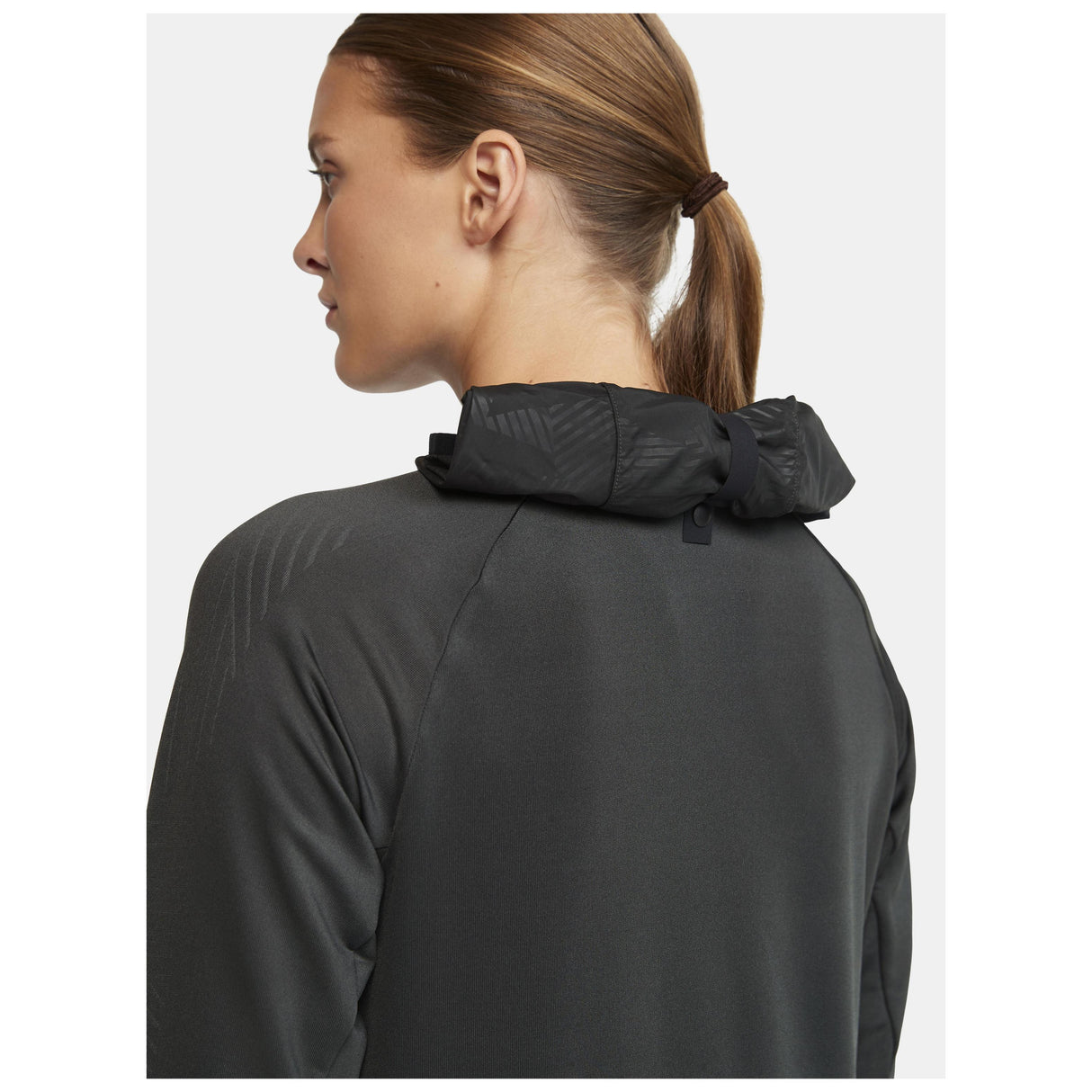 Extend Full Zip W - Dark Grey - Closeup 4