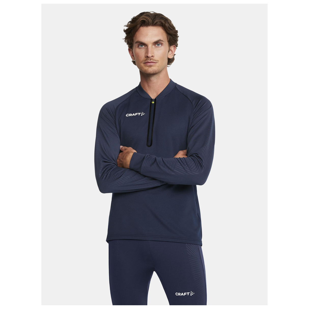 Extend Half Zip M - Navy - Closeup 1