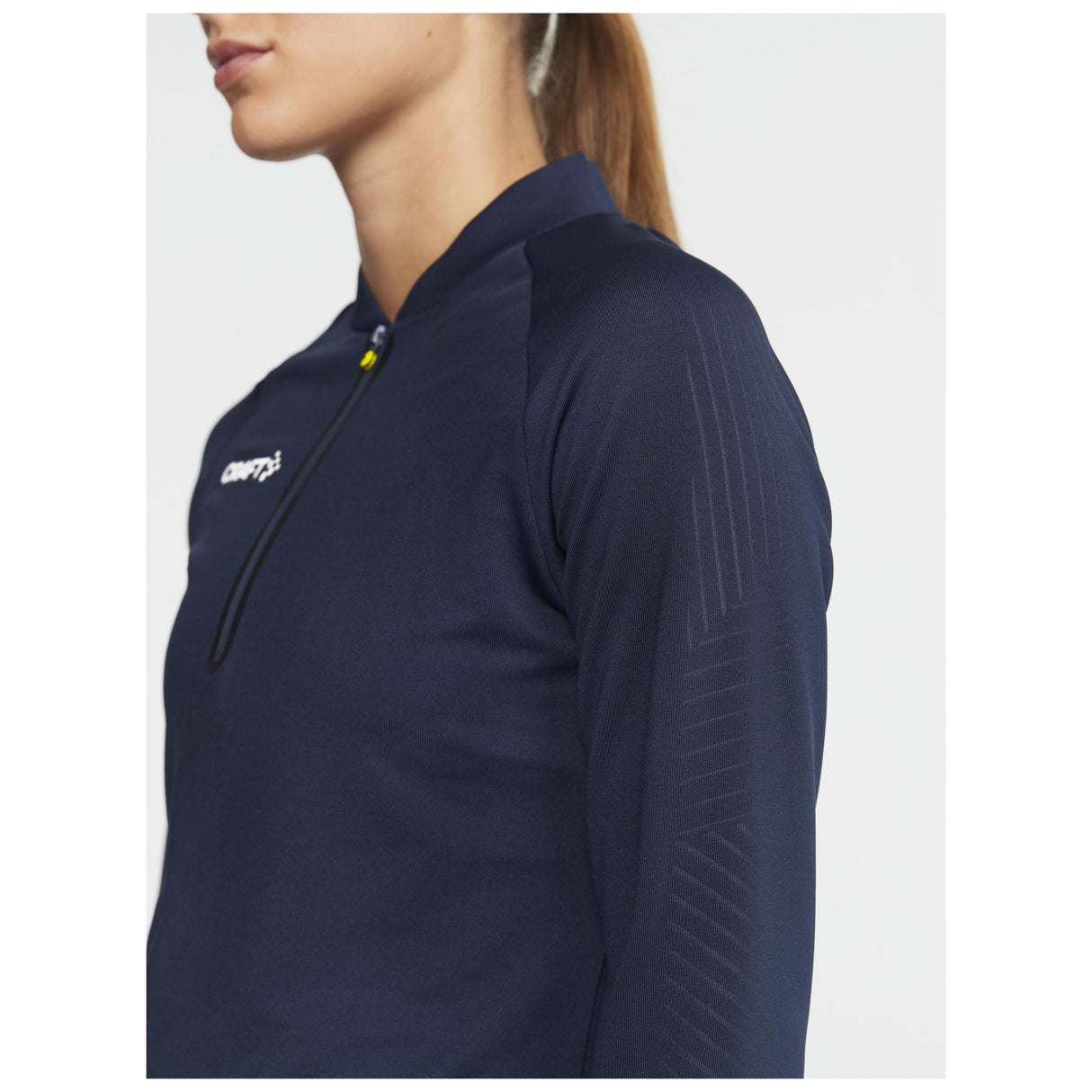 Extend Half Zip W - Navy - Closeup 6