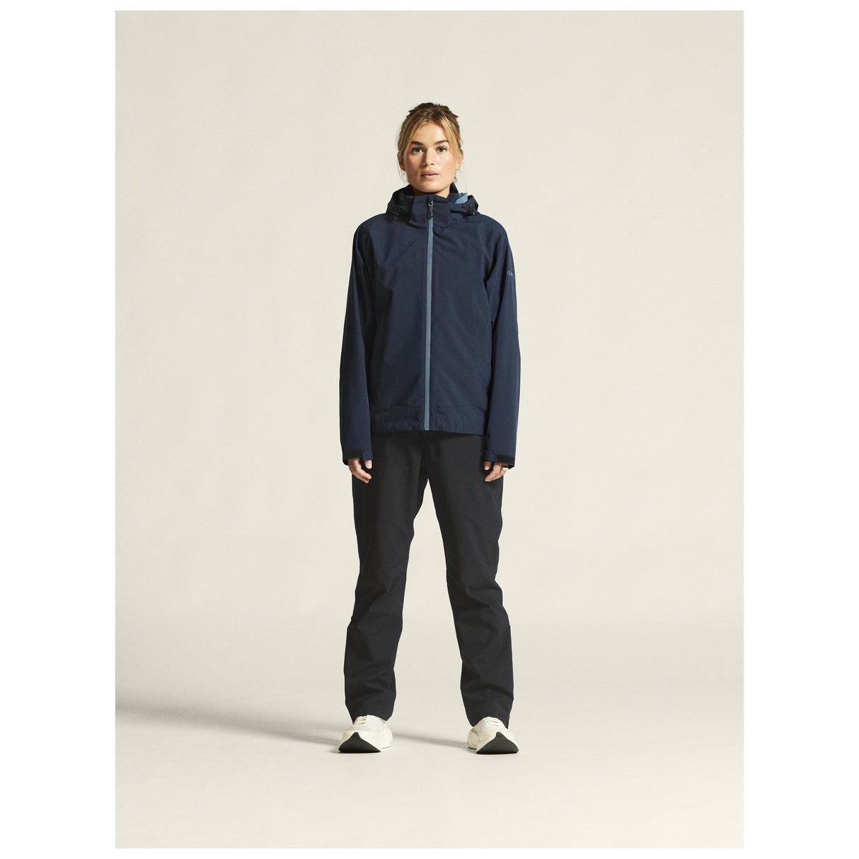 Core Explore Shell Jacket W - Dark Blue - Closeup 1