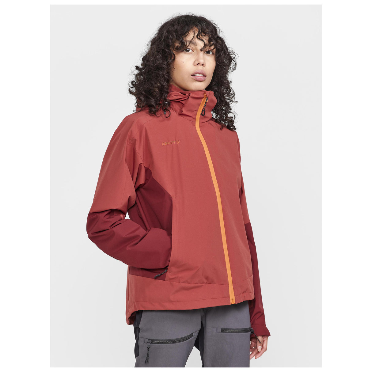 Core Explore Shell Jacket W - Rust - Closeup 1