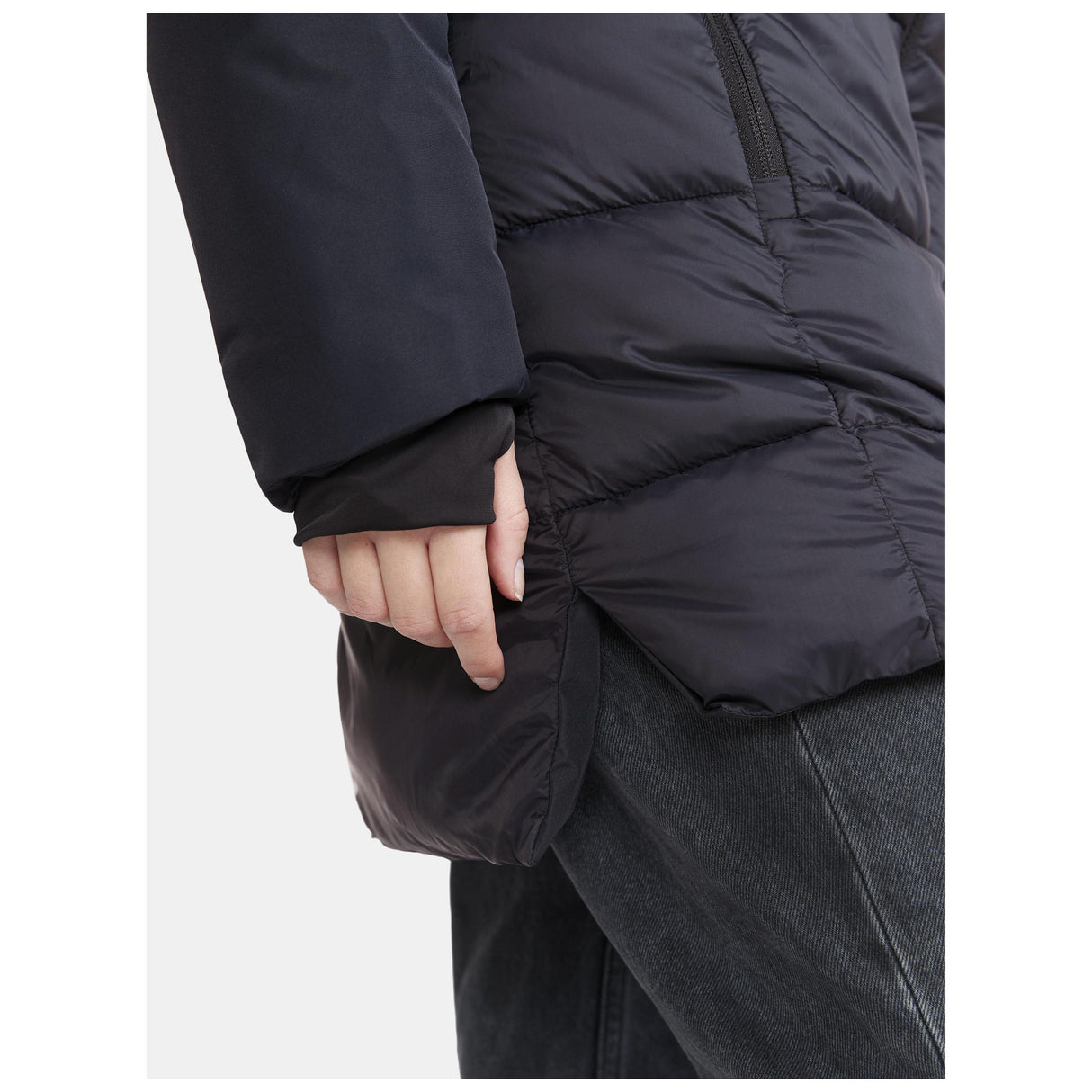 Core Evolve Isolate Parkas W - Black - Closeup 8