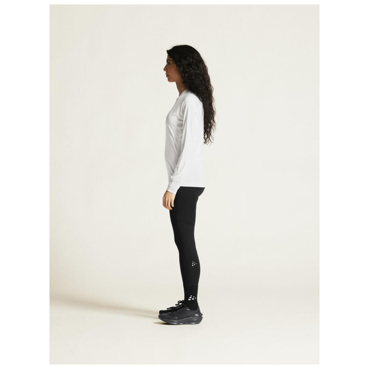 Rush 2.0 Ls Tee W - White - Closeup 3