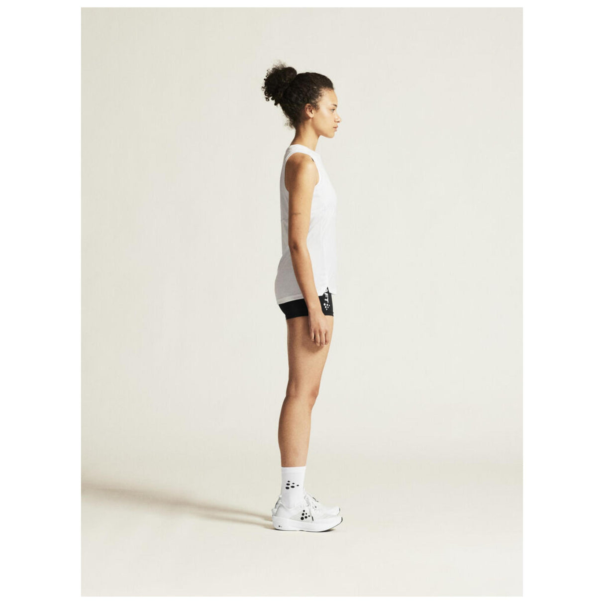 Rush 2.0 Singlet W - White - Closeup 2