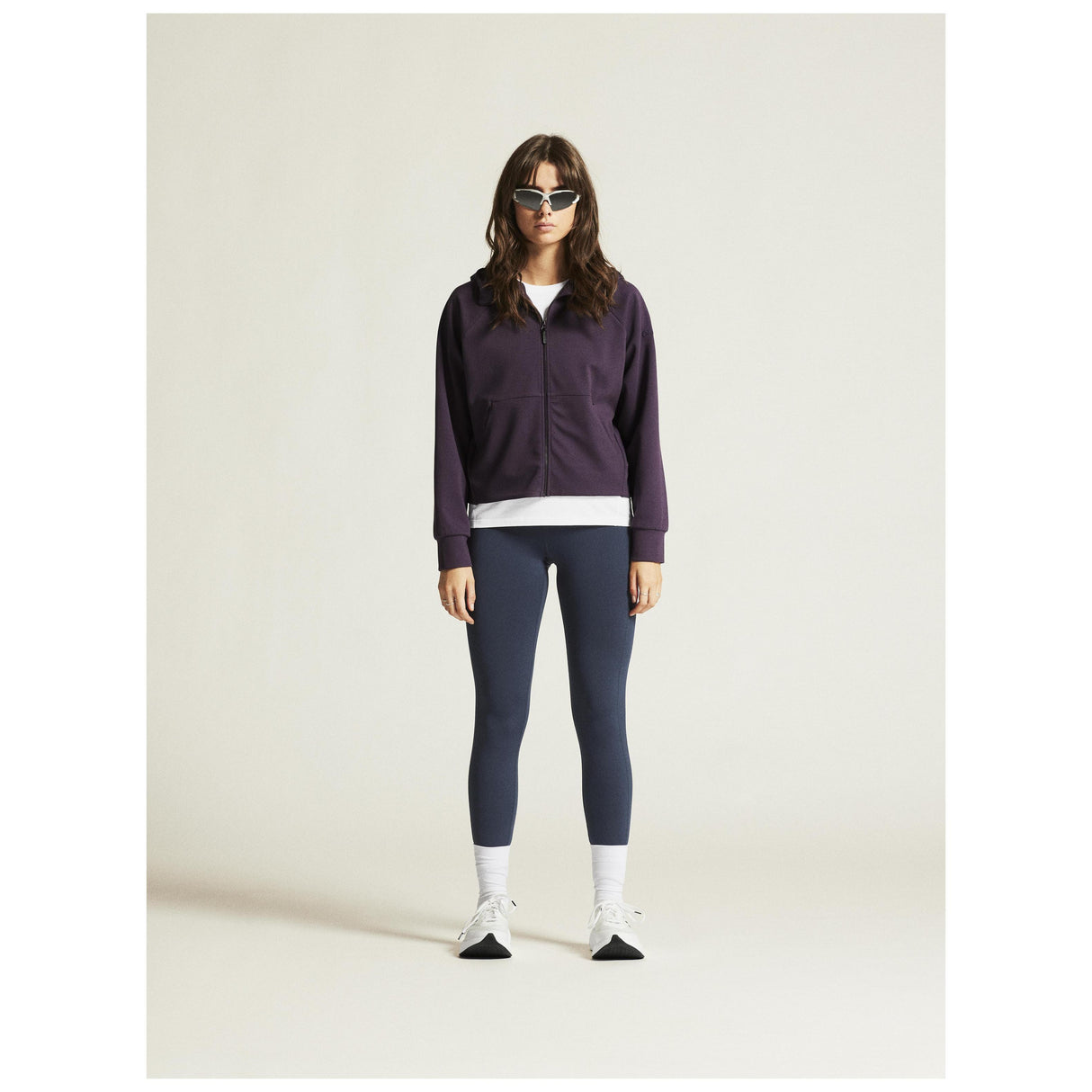 Adv Join Fz Hoodie W - Dark Plum - Closeup 1