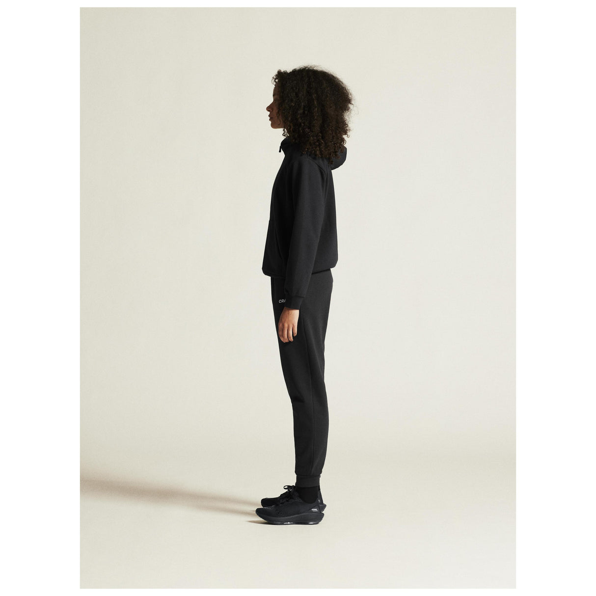 Community 2.0 Logo Fz Hoodie W - Black - Closeup 4