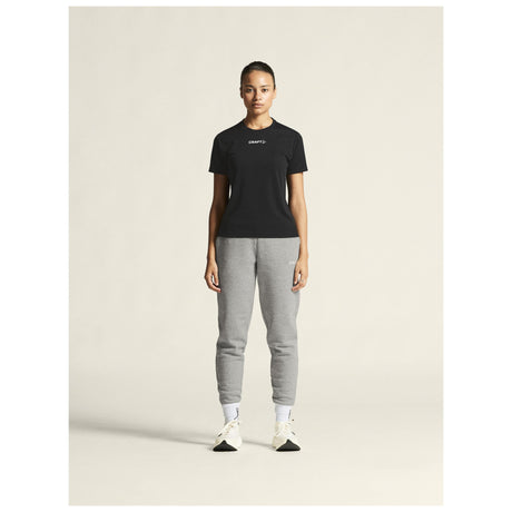 Squad Go Function Tee W - Black - Closeup 1