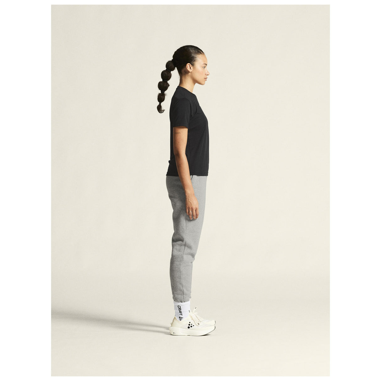 Squad Go Function Tee W - Black - Closeup 2