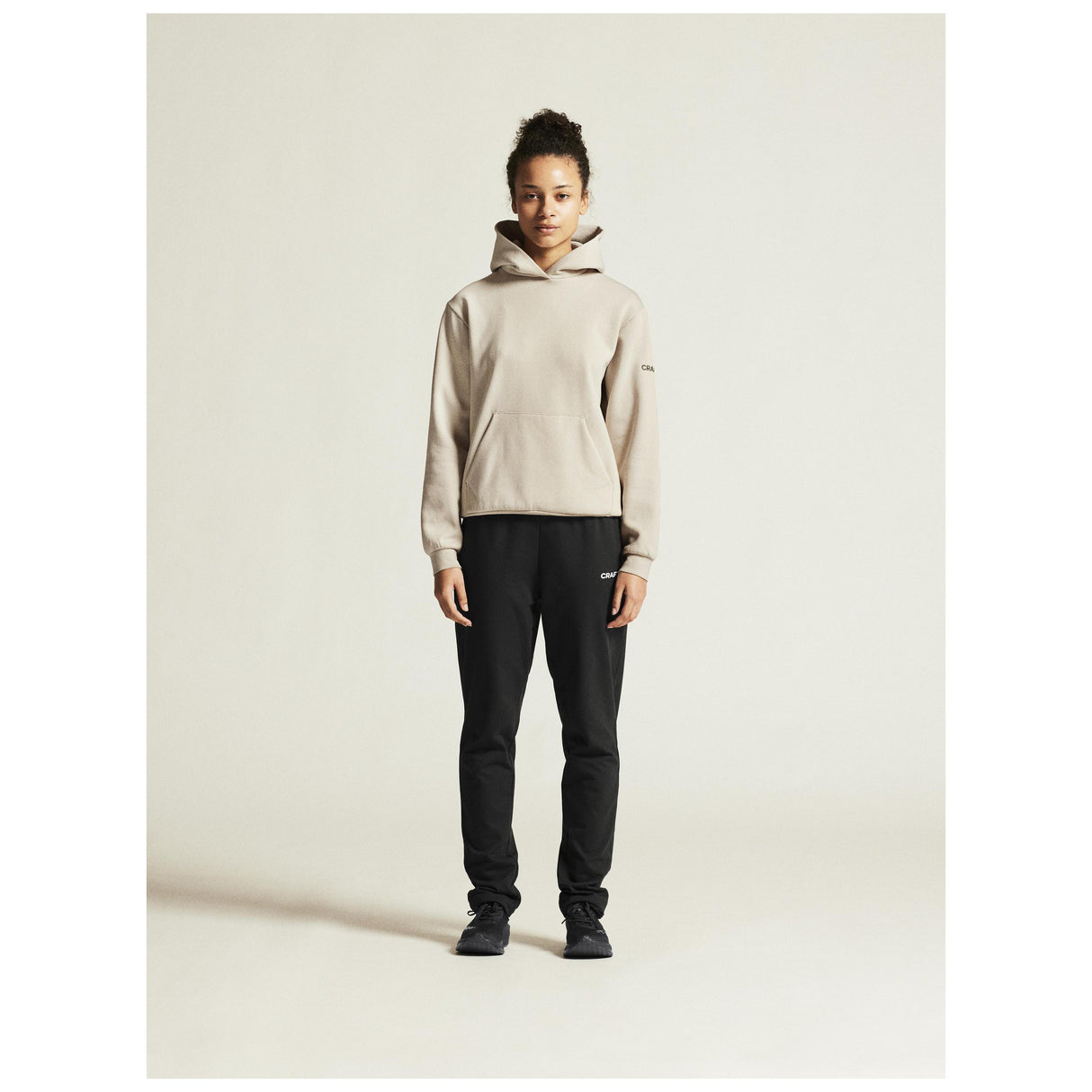 Community 2.0 Hoodie W - Beige - Closeup 1