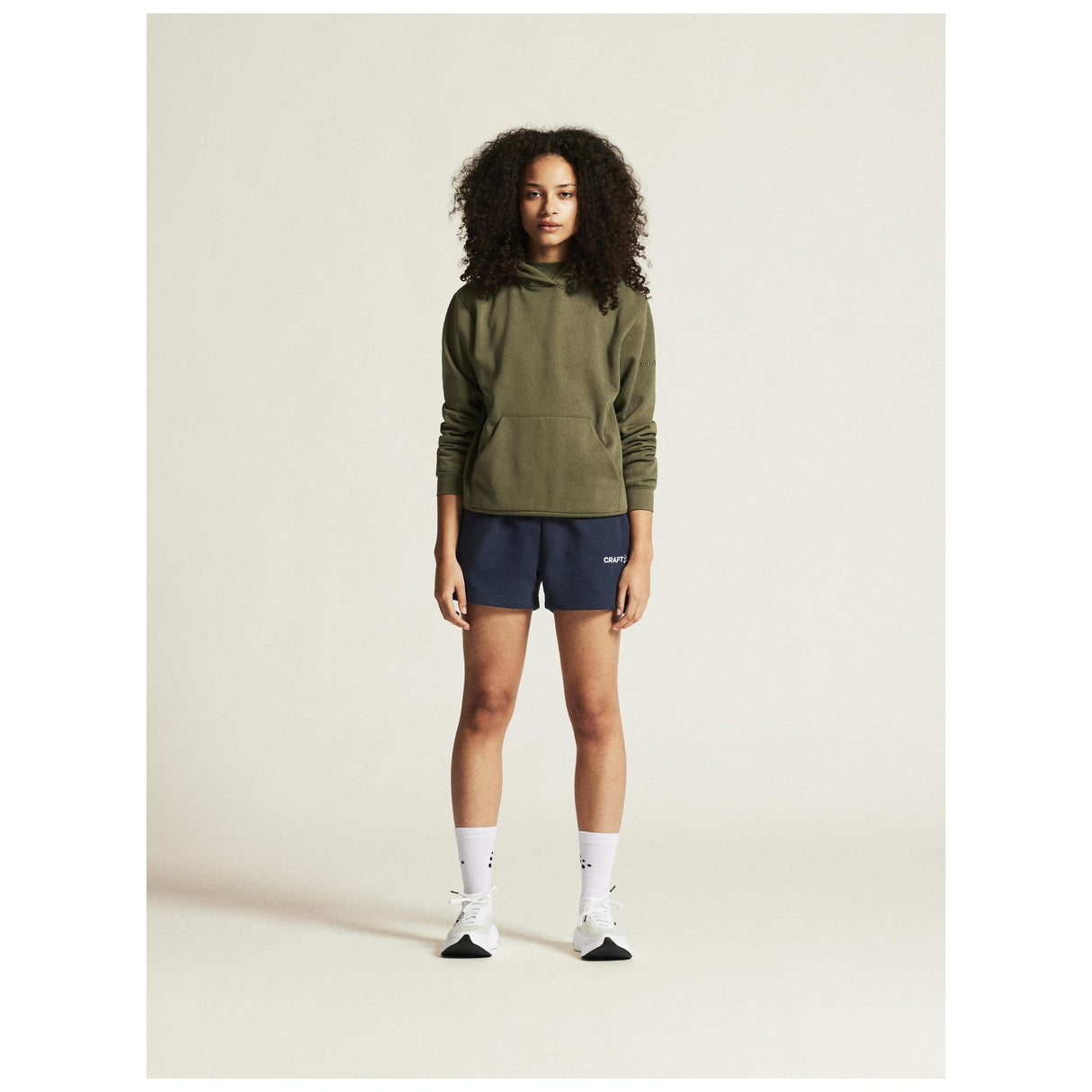 Community 2.0 Hoodie W - Dark Green - Closeup 1