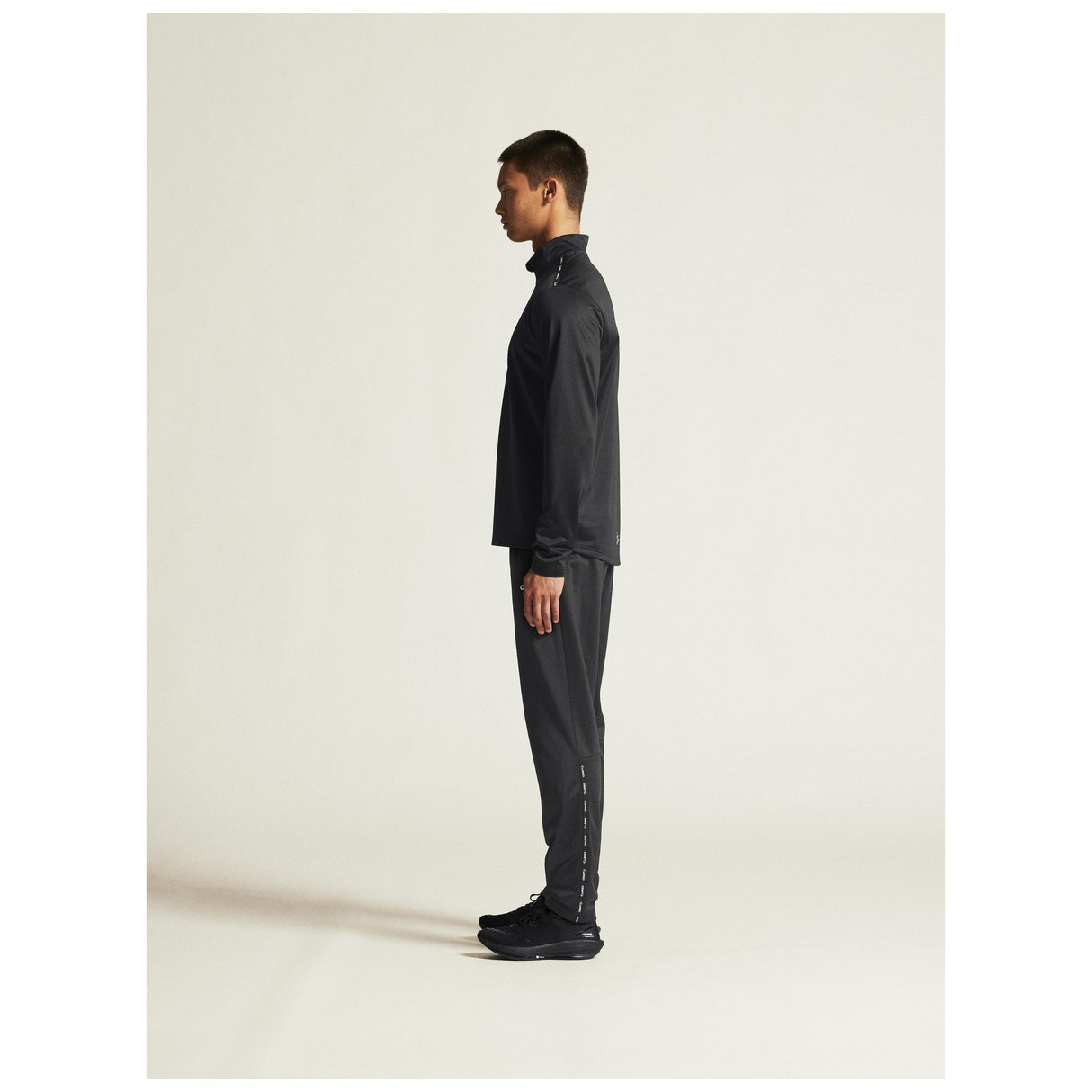 Squad Go Hz M - Black - Closeup 3