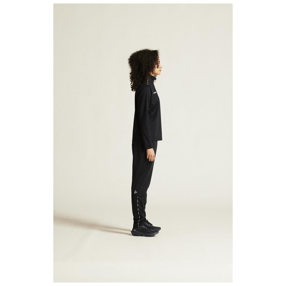 Squad Go Hz W - Black - Closeup 2