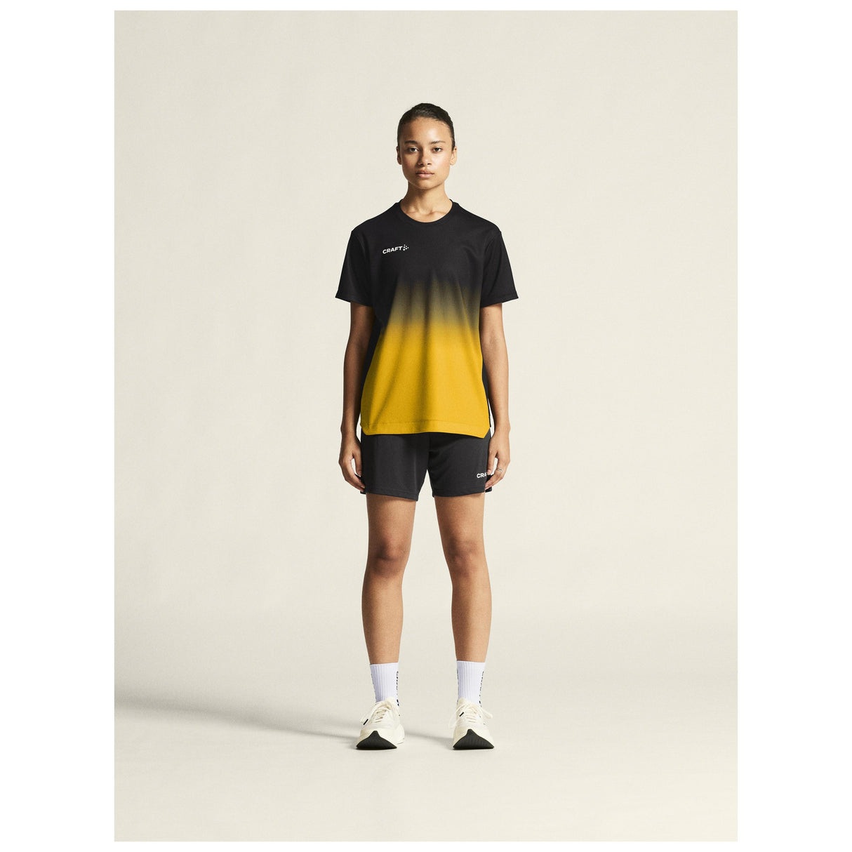 Evolve 2.0 Structured Graphic Jersey W - Black/Yellow - Closeup 1