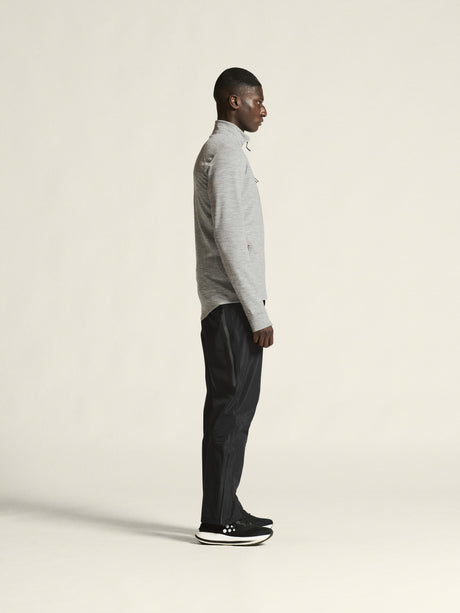 Adv Explore Shell Pants M - Black - Closeup 2