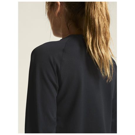 Active Comfort Ls 2 W - Black - Closeup 6