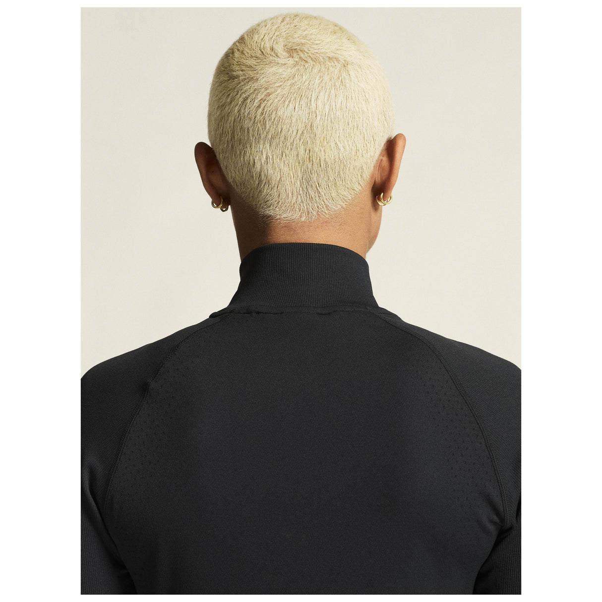 Active Comfort Ls Hz 2 W - Black - Closeup 6