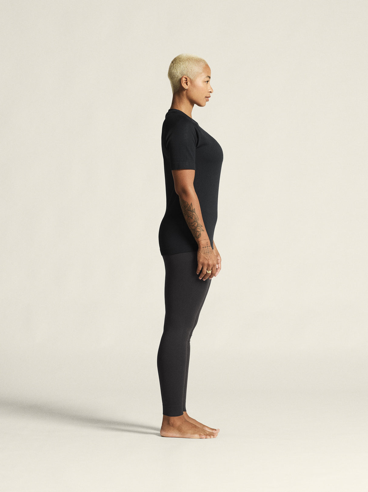 Active Comfort Ss 2 W - Black - Closeup 2