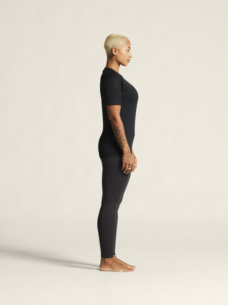 Active Comfort Ss 2 W - Black - Closeup 2