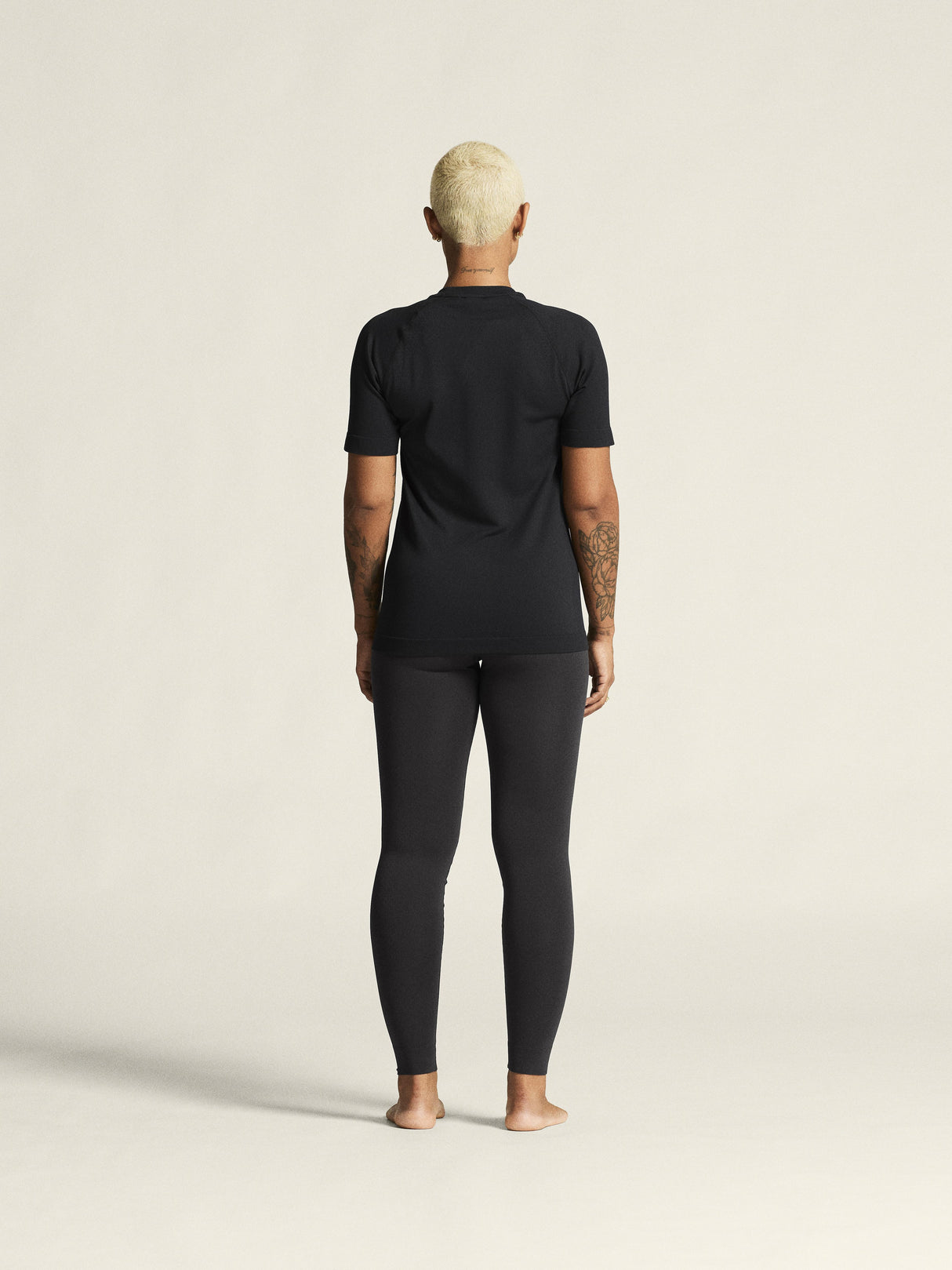 Active Comfort Ss 2 W - Black - Closeup 3