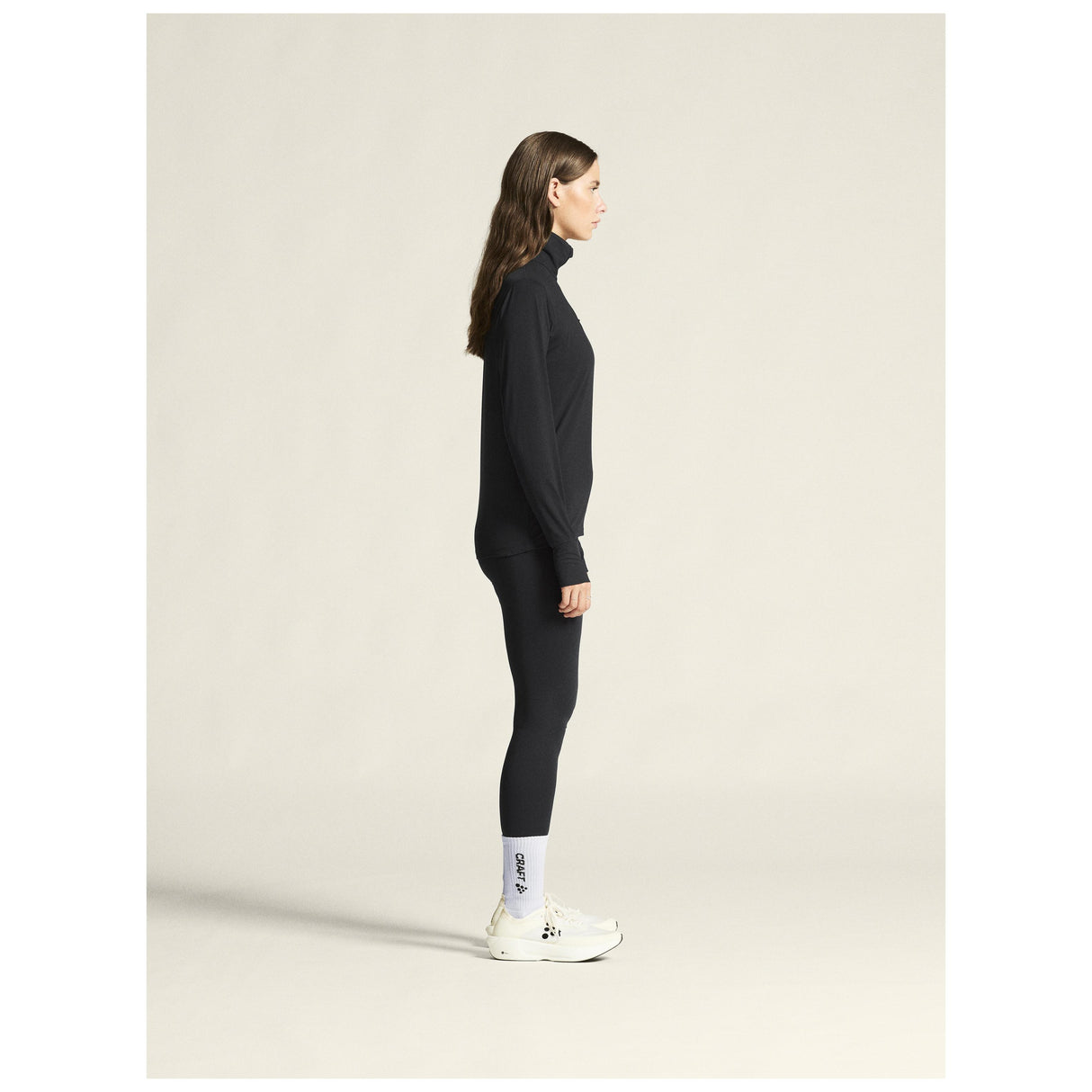 Layers Hz Ls W - Black Melange - Closeup 2