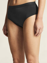 Active Hipster W - Black - Closeup 5