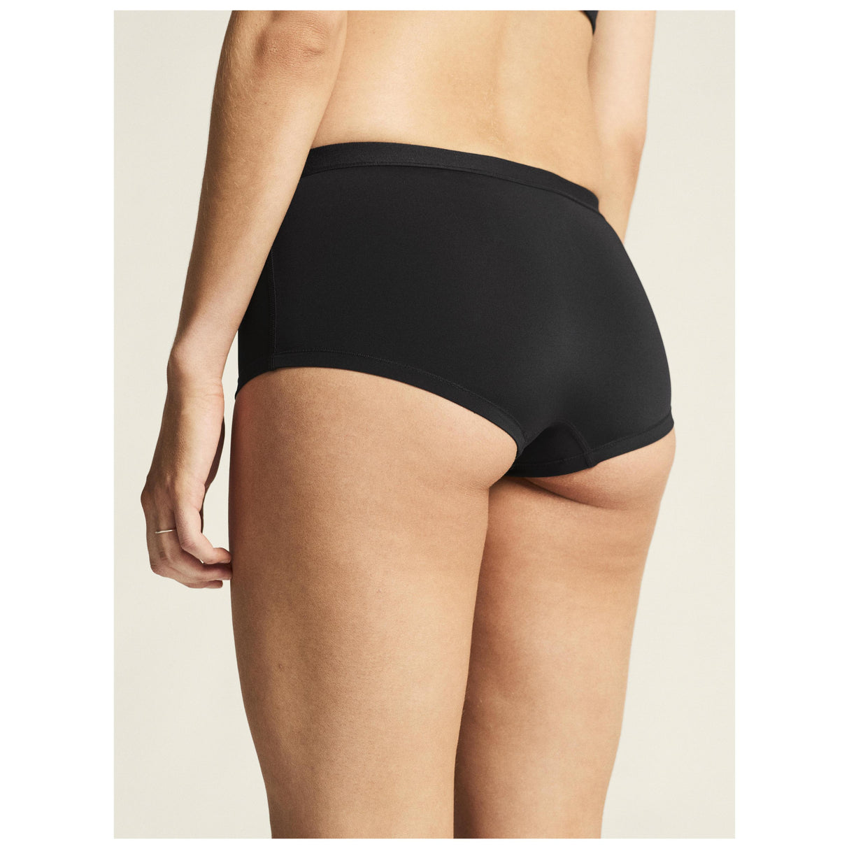 Active Boxer W - Black - Closeup 6