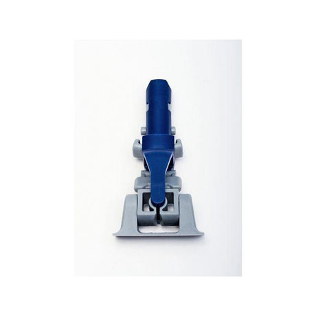 Nline quick coupling for mop stand