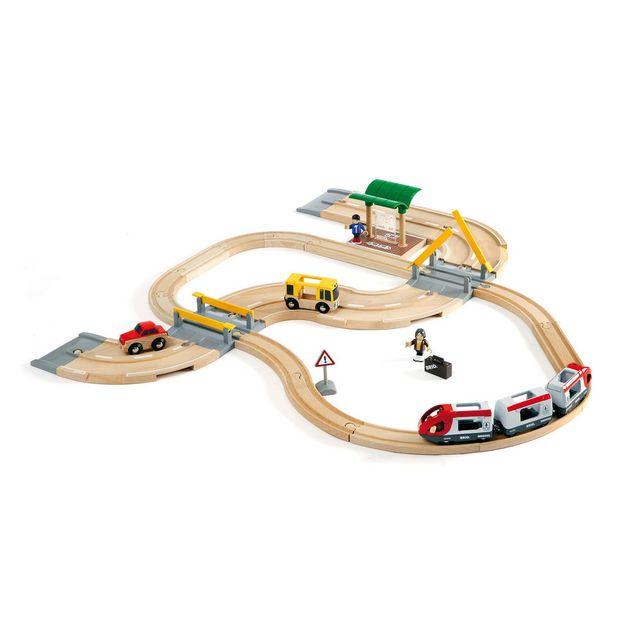 Train track BRIO rail and road
