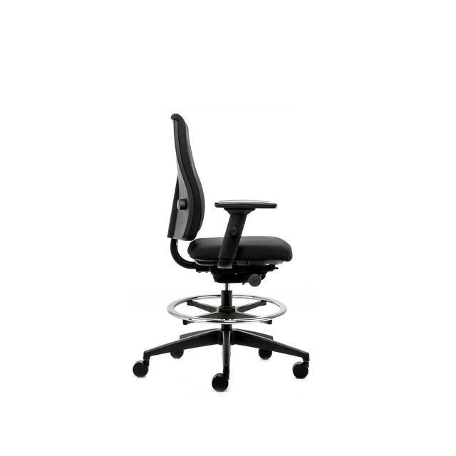 INTERSTUHL LX001 office chair with footrest