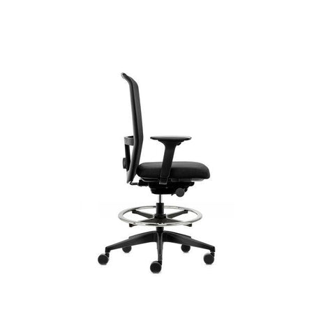 INTERSTUHL LX002 office chair with footrest
