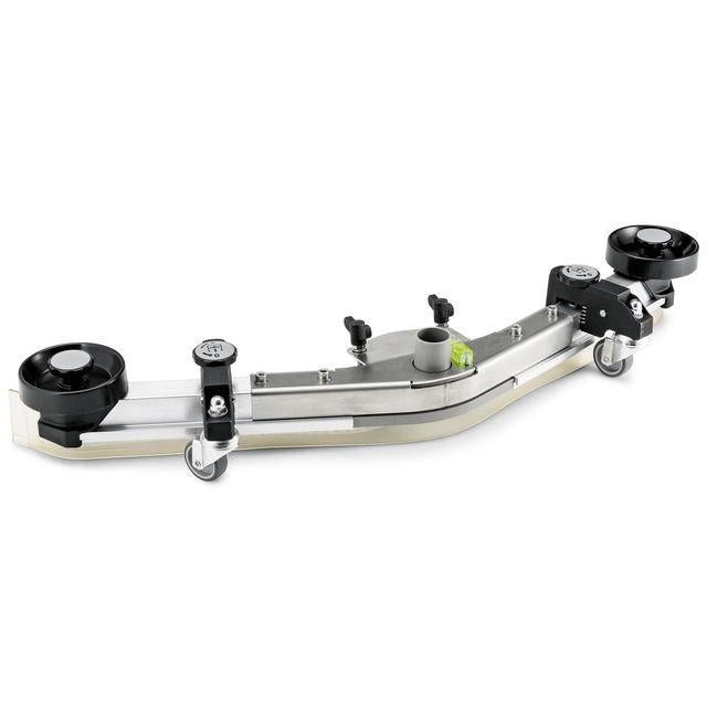 Suction scraper V-shaped